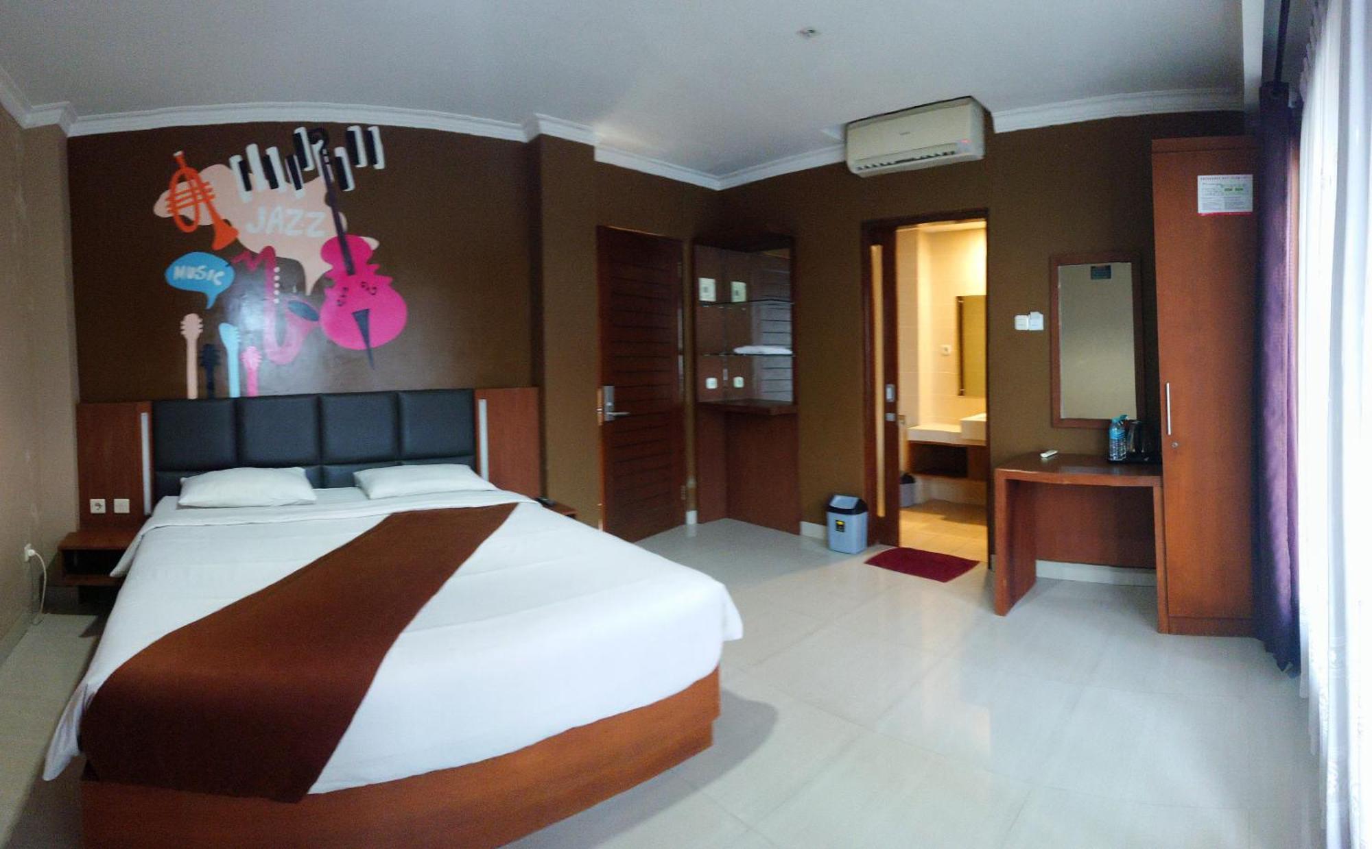 Votel Viure Hotel Jogjakarta Maguwo Eksteriør billede