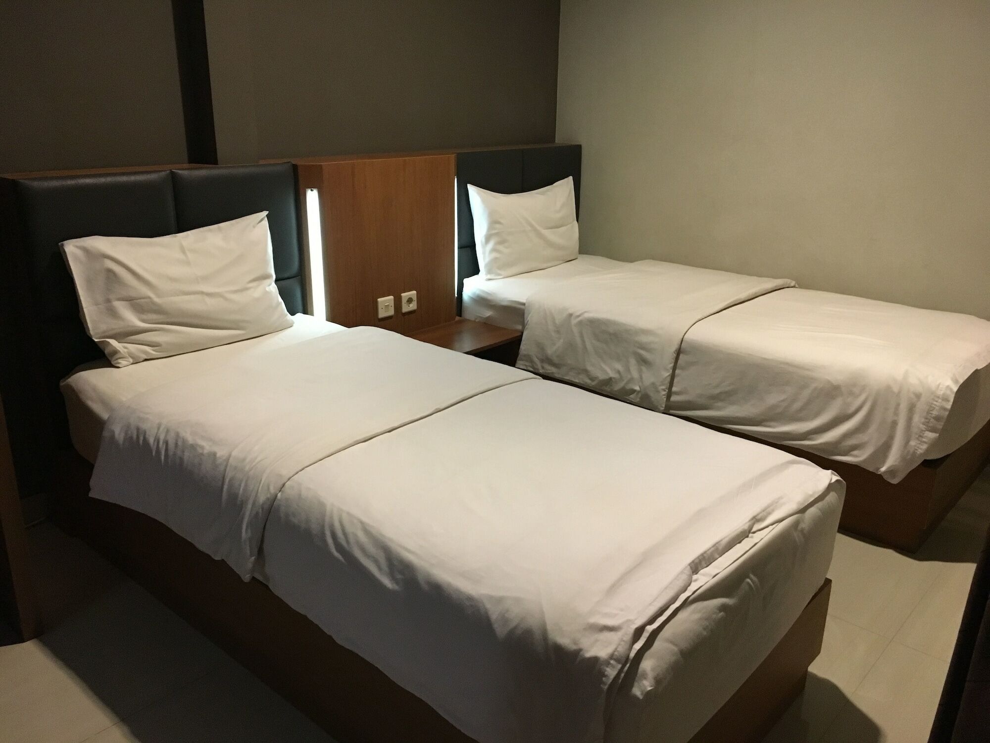 Votel Viure Hotel Jogjakarta Maguwo Eksteriør billede